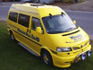 Minibuss lackad åt Wackenfeldts Taxi